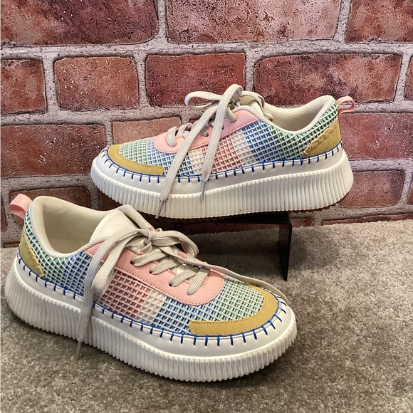 Nicole Miller Brita Womens Multicolor sneakers FS size 9 - Picture 1 of 6